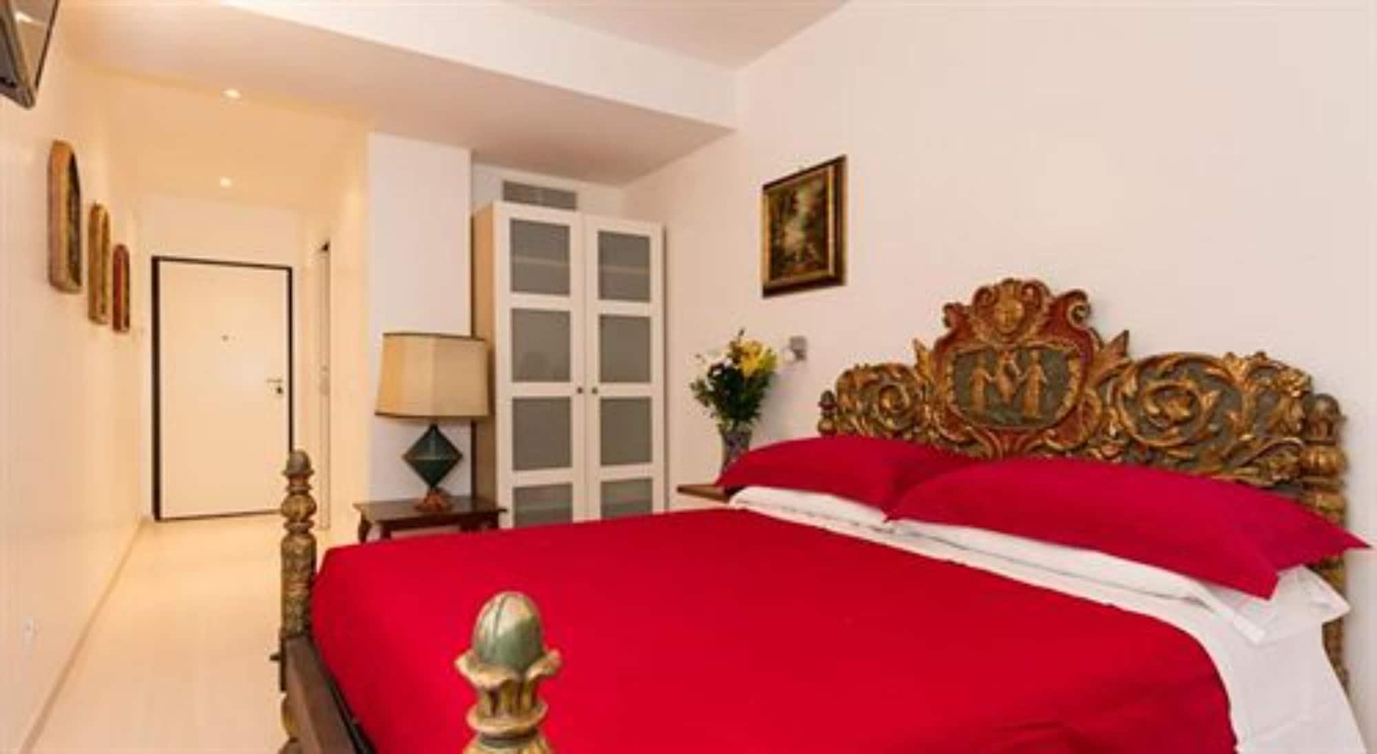 La Locanda Del Pino Milano Exteriör bild