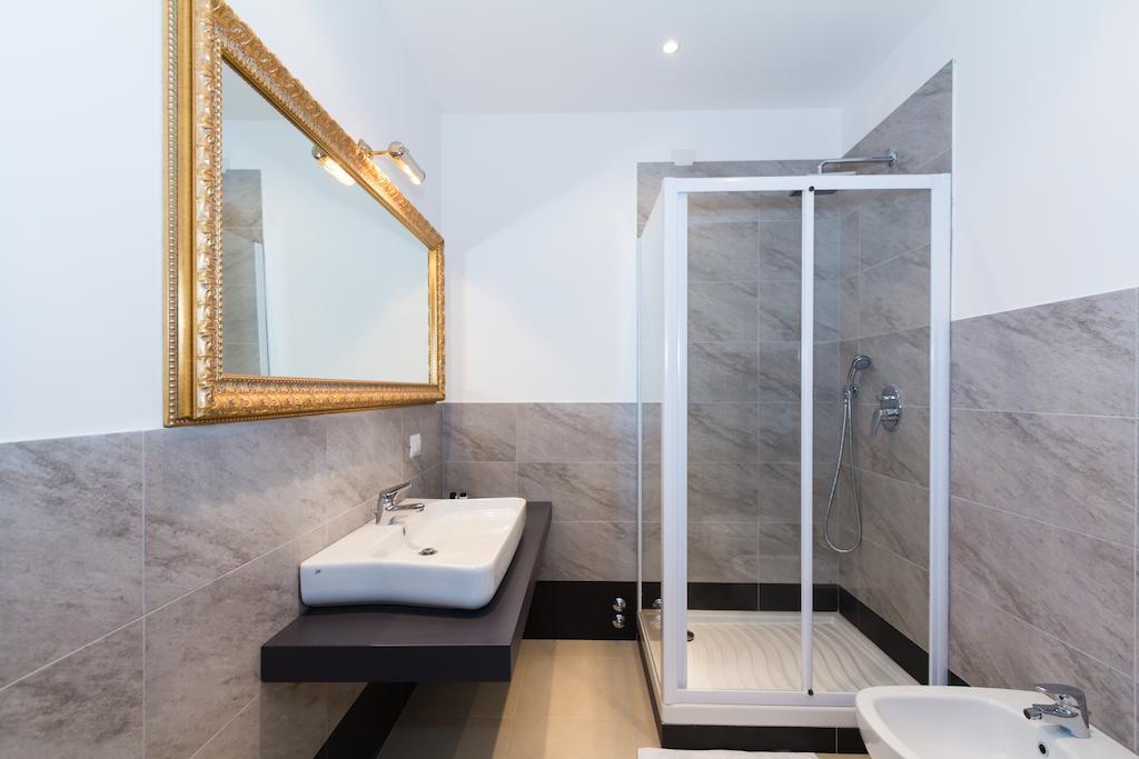 La Locanda Del Pino Milano Exteriör bild