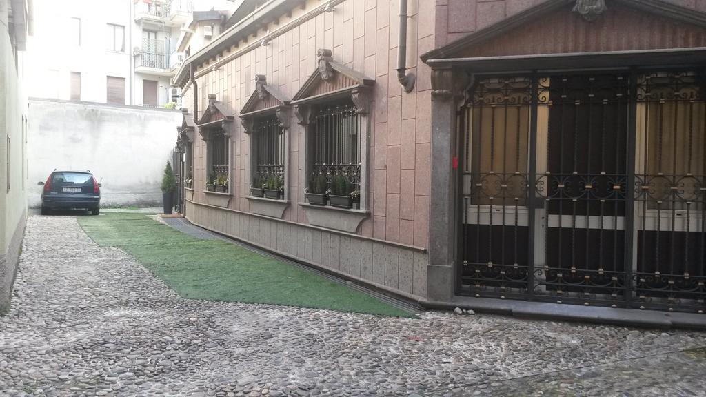 La Locanda Del Pino Milano Exteriör bild